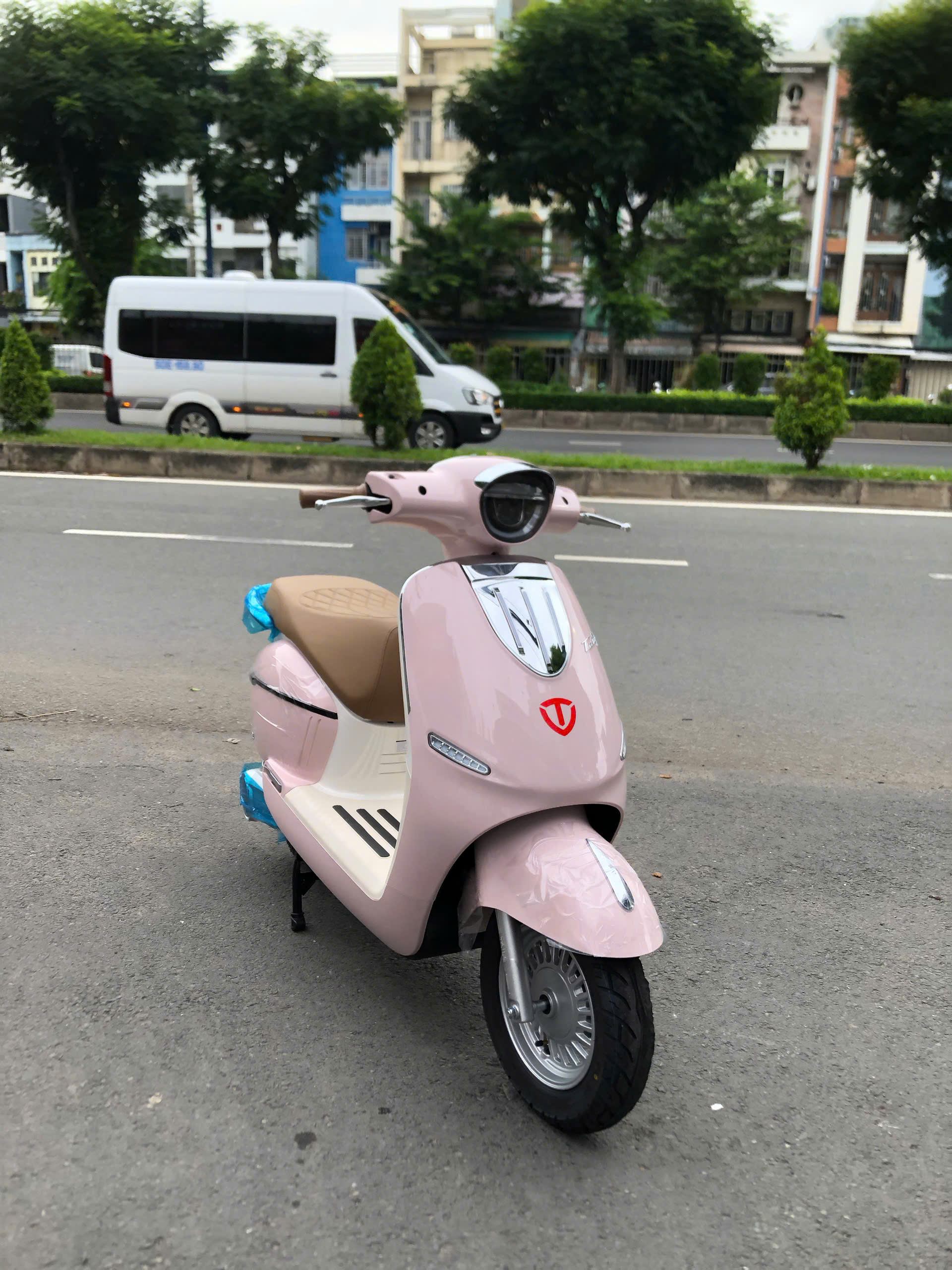 Sạc xe điện tại nhà: Những quy định "siết chặt" an toàn cháy nổ