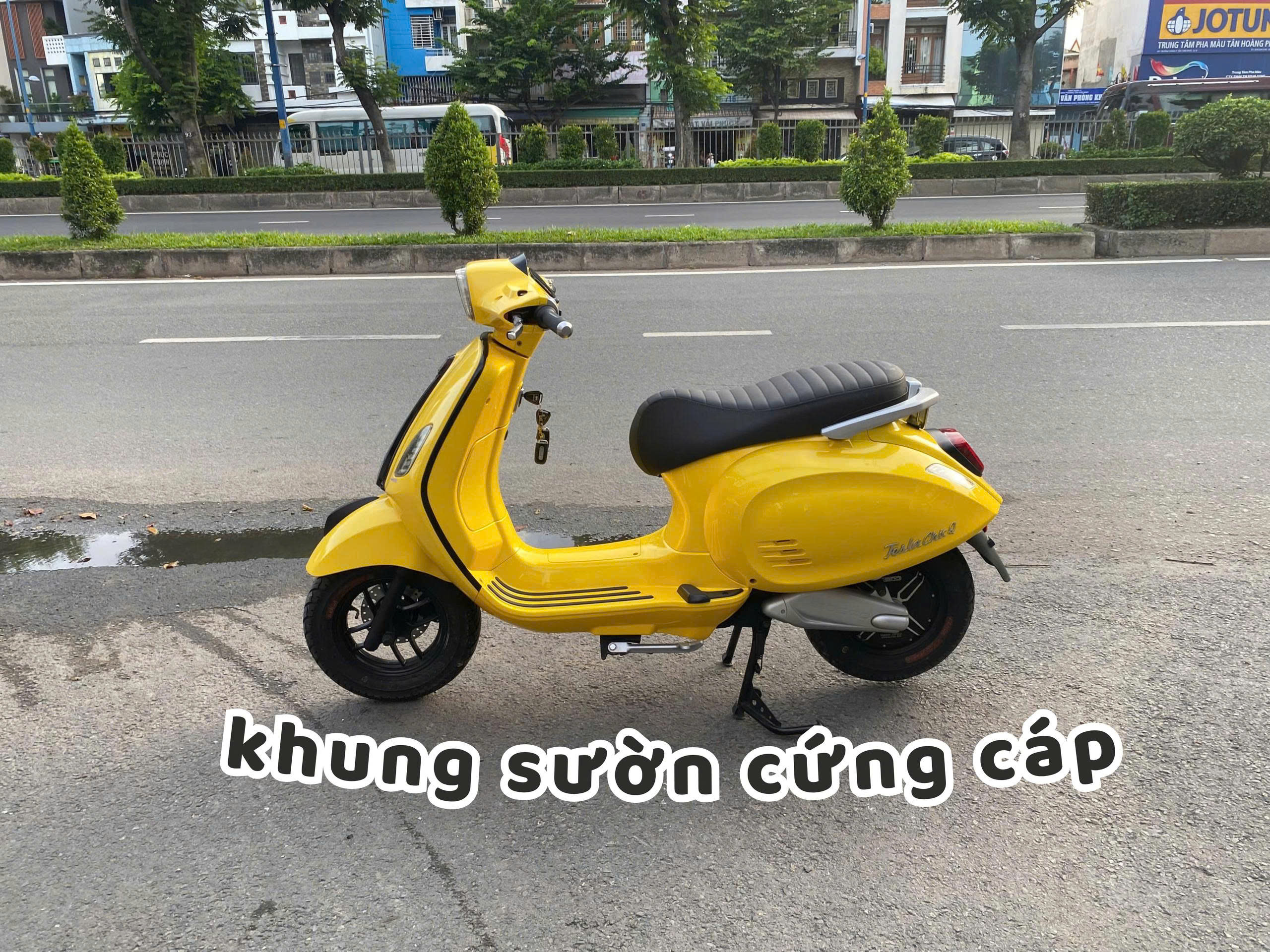 Sạc xe điện tại nhà: Những quy định "siết chặt" an toàn cháy nổ