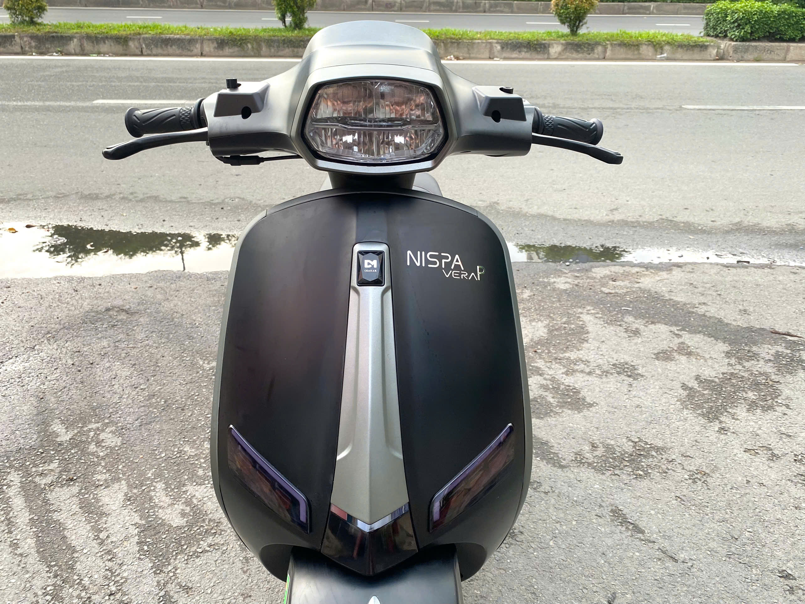 Mẹo giữ xe ga 50cc Vera P luôn mới khi đi học mỗi ngày